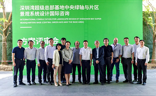 深圳湾畔超级T台 惊艳首秀