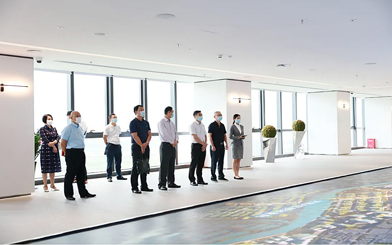 深湾发展赴深港科创学习取经